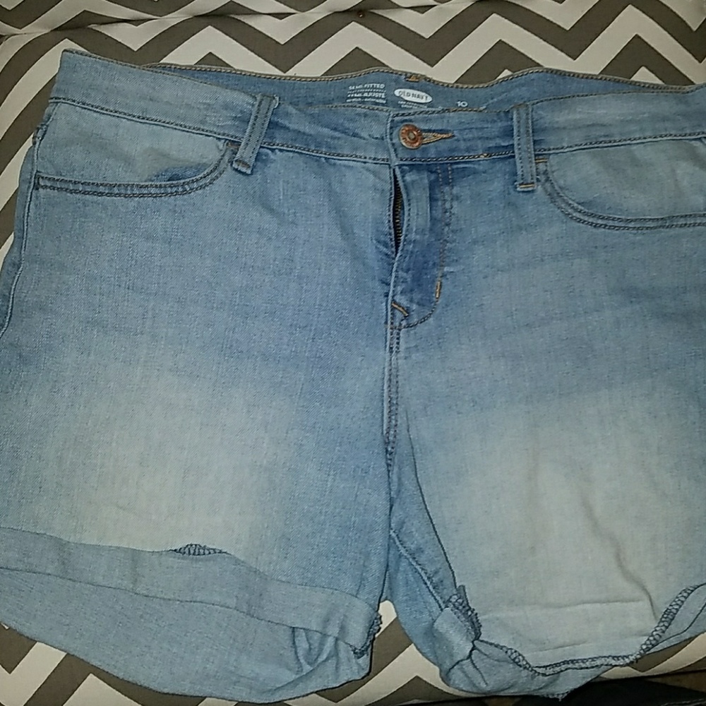 Semi Fitted Jeans